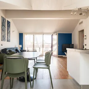 Easyhomes - Brera Luxury Apartment Milan
